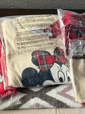 Disney sweatshirts boxers  Old Navy